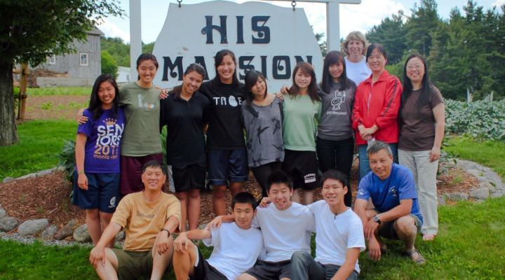 Members+of+5th+Home+of+Christ+Church+on+Bubb+Road+came+to+His+Mansion%2C+just+in+the+town+of+Deering%2C+NH%2C+to+volunteer.++Photo+courtesy+of+Darren+Yau.