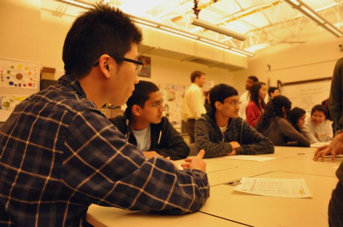 Students brainstorm potential ideas for their architecture project on Jan. 10 after school. Students will be led by architects, construction managers and engineers to come up with a mock design for the 49ers stadium. Photo by Margaret Lin.