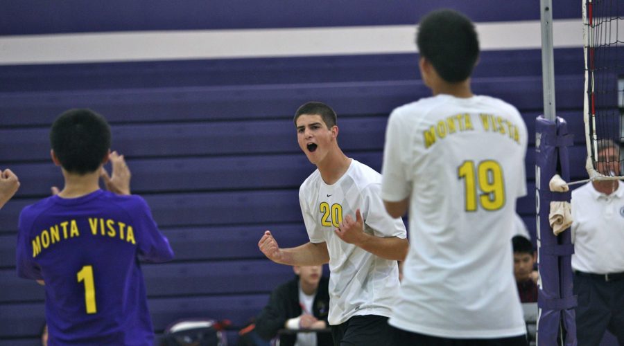 Boys volleyball: Defense key in 3-0 win over Harker