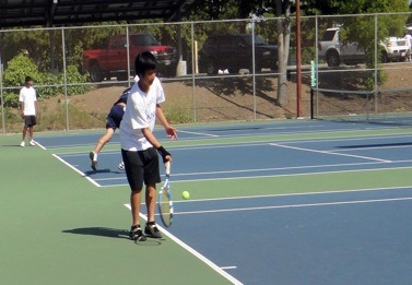 Tennis: 4-3 win over Leland clinches ticket to CCS semifinals