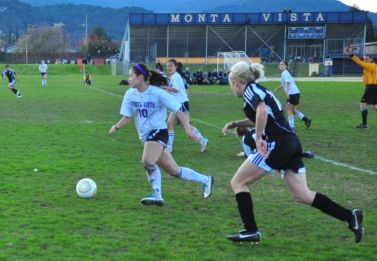 Girls soccer ties against Mountain View, 1-1