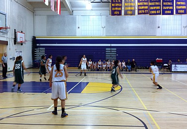 Girls varsity basketball hosts tournament
