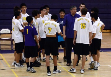 Boys varsity volleyball lose 2-3 against Homestead