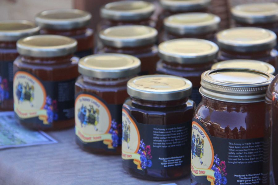 Cupertinos farmers market: Glowing toothpicks and yellow jackets