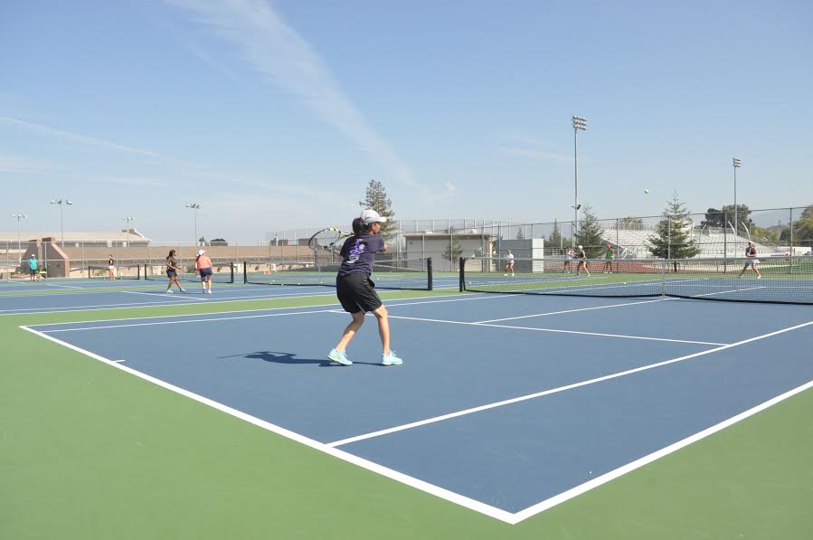 Girls tennis: Team looks to compensate for the graduation of key players