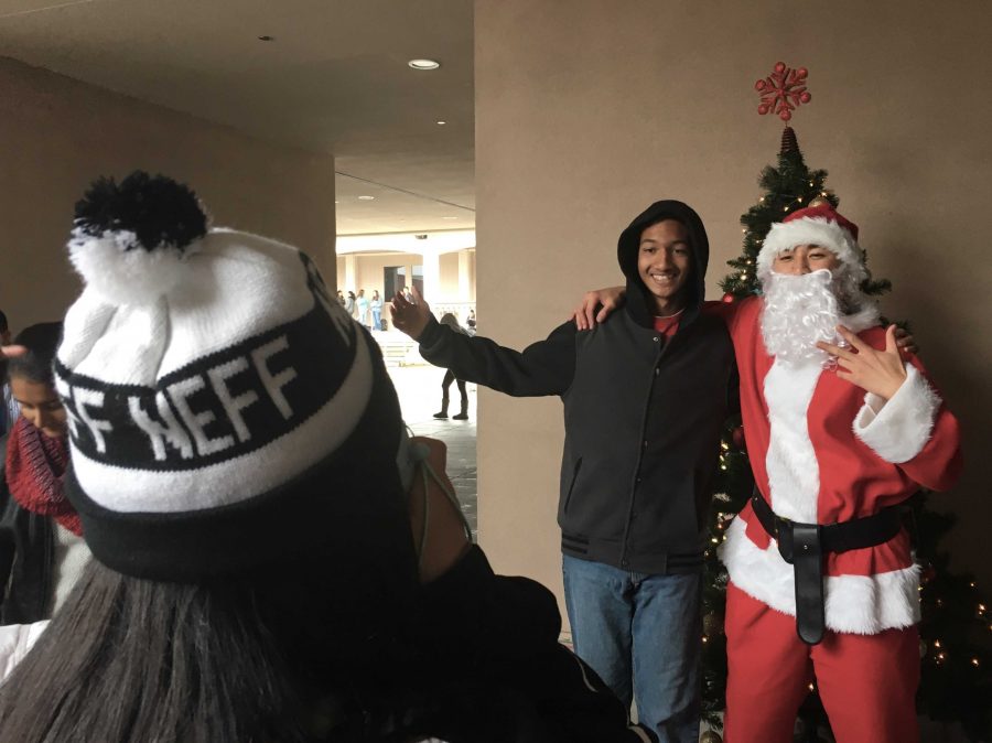 Polaroids with Santa get students into holiday spirit