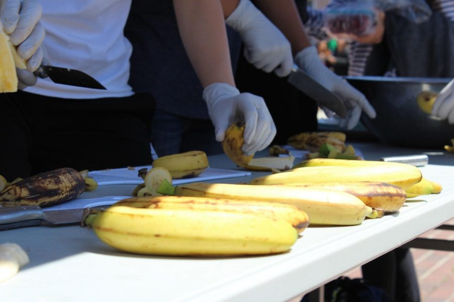 Leadership’s “Bring Your Own Banana Day” attracts a large crowd El