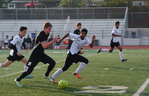Boys soccer: Team dealt 1-4 loss against Los Gatos HS