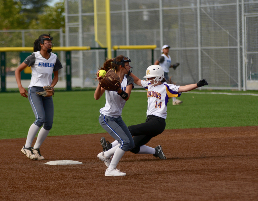 Softball: Nail-biting senior night game against Los Altos HS ends in victory