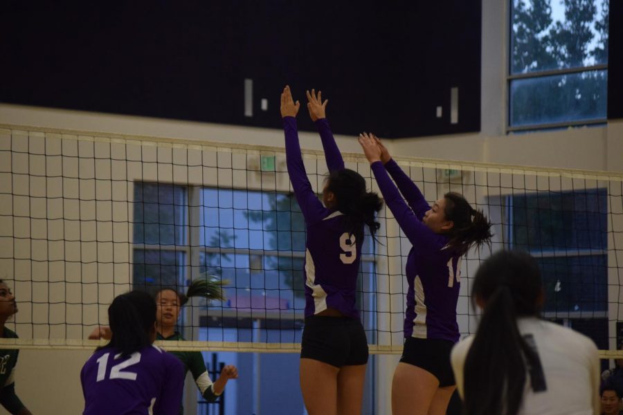 Girls volleyball: Team loses season opener to Palo Alto HS