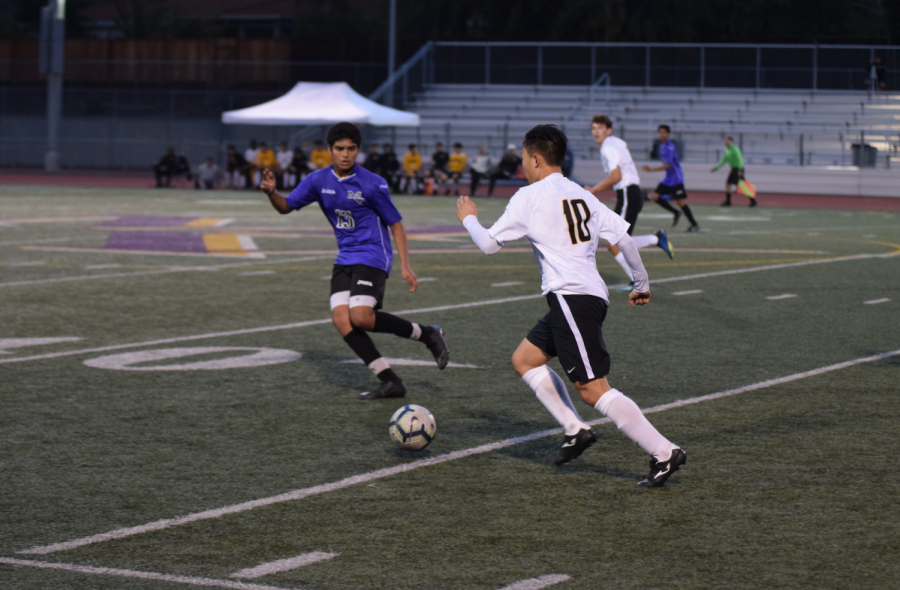 Boys Soccer: Team succumbs to Mountain View’s strong defense