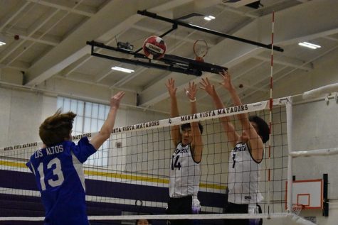 Boys volleyball: MVHS defeats Los Altos HS in straight sets