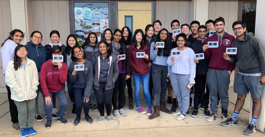 The El Estoque staff celebrates the 50th anniversary of the landmark Supreme Court decision Tinker v. Des Moines Independent Community School District on Feb. 24, 2019.