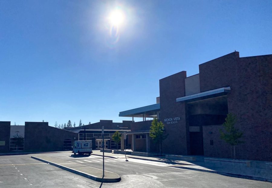 The sun shines on a hot day at the entrance of the MVHS campus.
