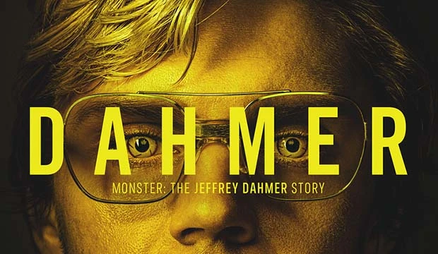 Monster: The Jeffrey Dahmer Story features actor Evan Peters, with the series poster portraying Peters staring menacingly into the audiences eyes.