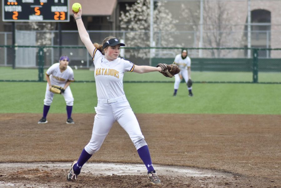 Junior Siena Banks pitches the ball during the fifth and final inning.