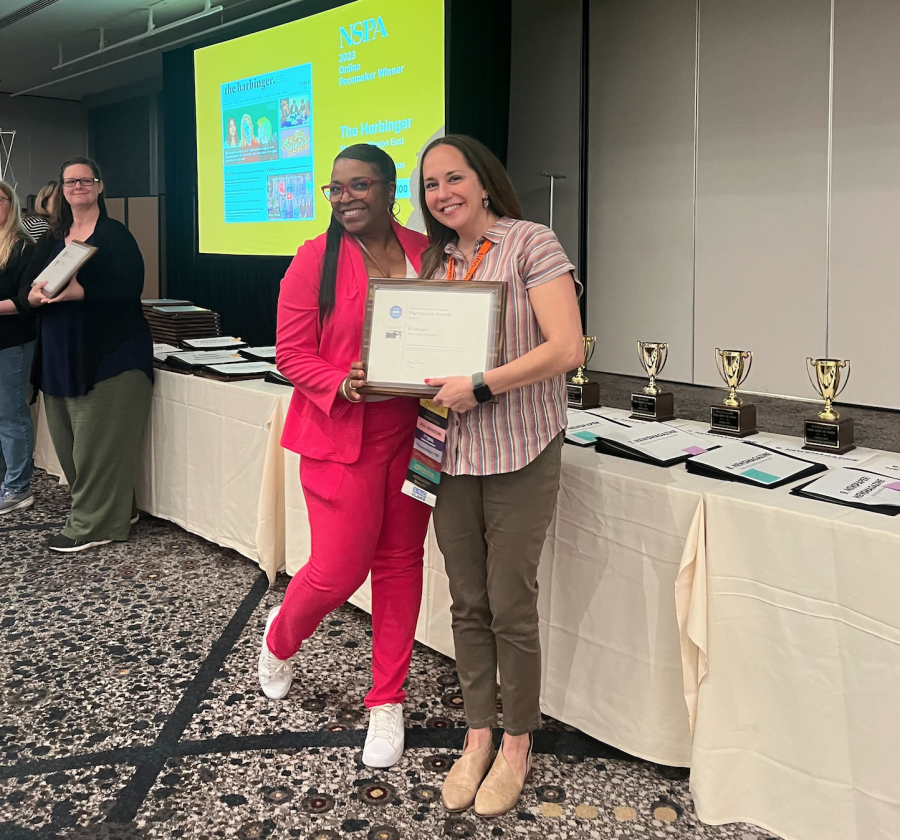 Adviser Julia Satterthwaite accepts the Pacemaker Award at the JEA/NSPA National High School Journalism Convention in San Francisco on April 22. 
