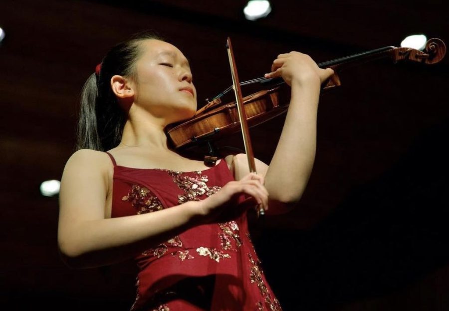 Liu played a solo at the California Youth Symphony Season Finale concert, playing “Vieuxtemps Violin Concerto No. 5” on May 7, 2023 at the San Mateo Performing Arts Center. Photo Credits: Photo courtesy of Erica Liu