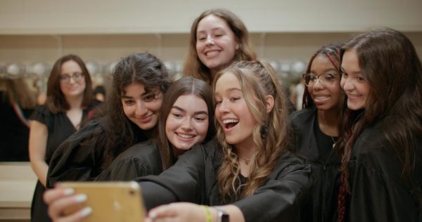 Participants of the 2022 ALA Girls State convention in Missouri pose for a selfie. | Courtesy of Apple TV