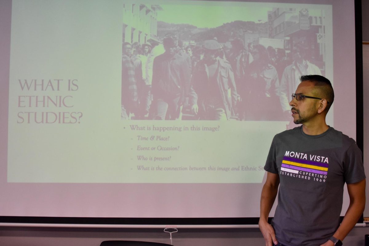 History teacher Usiel Meraz-Cerna starts a lecture by introducing what Ethnic Studies hopes to cover. 